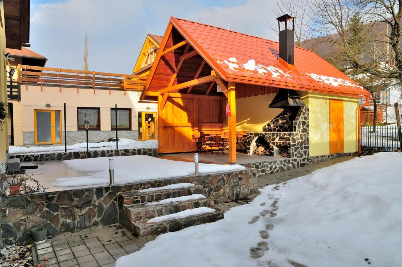 Ubytovanie Ahoj V Prirode Mýto pod Ďumbierom Kültér fotó